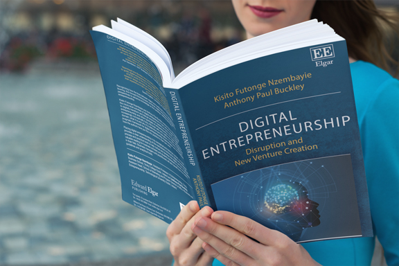 digital-entrepreneur-book-both-side-reading